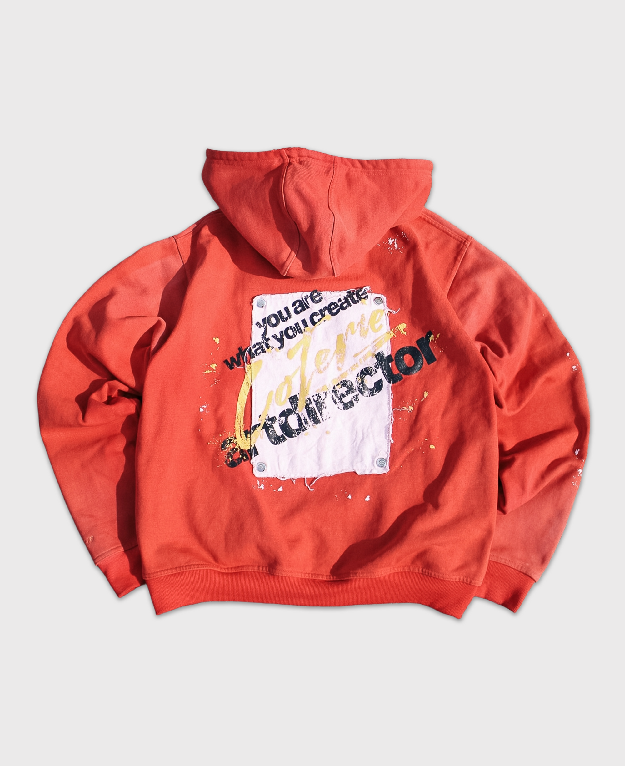 ARTDIRECTOR HOODIE - RUSTY RED