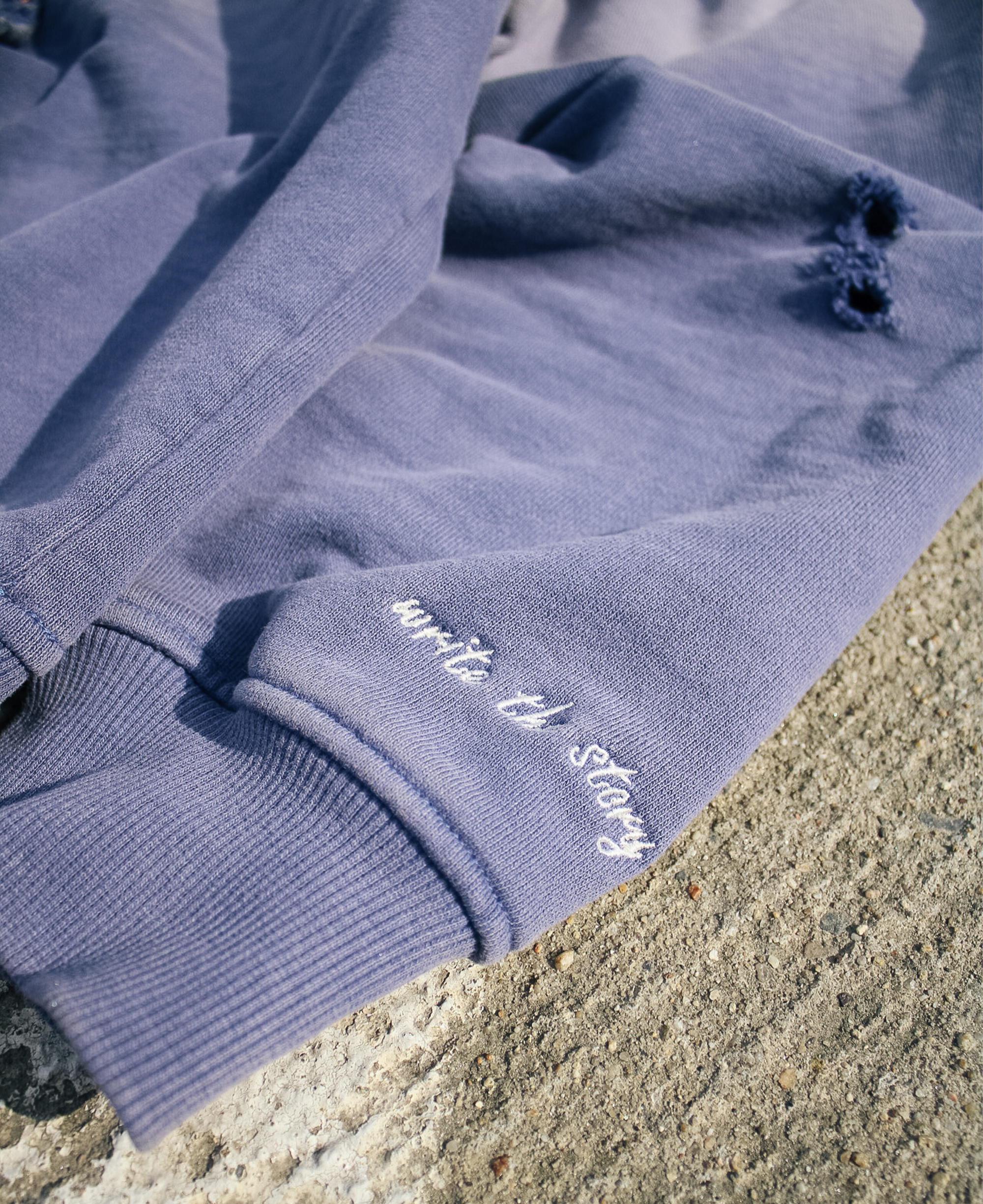 ENDLESS VISION HALF-ZIP HOODIE - ASH BLUE