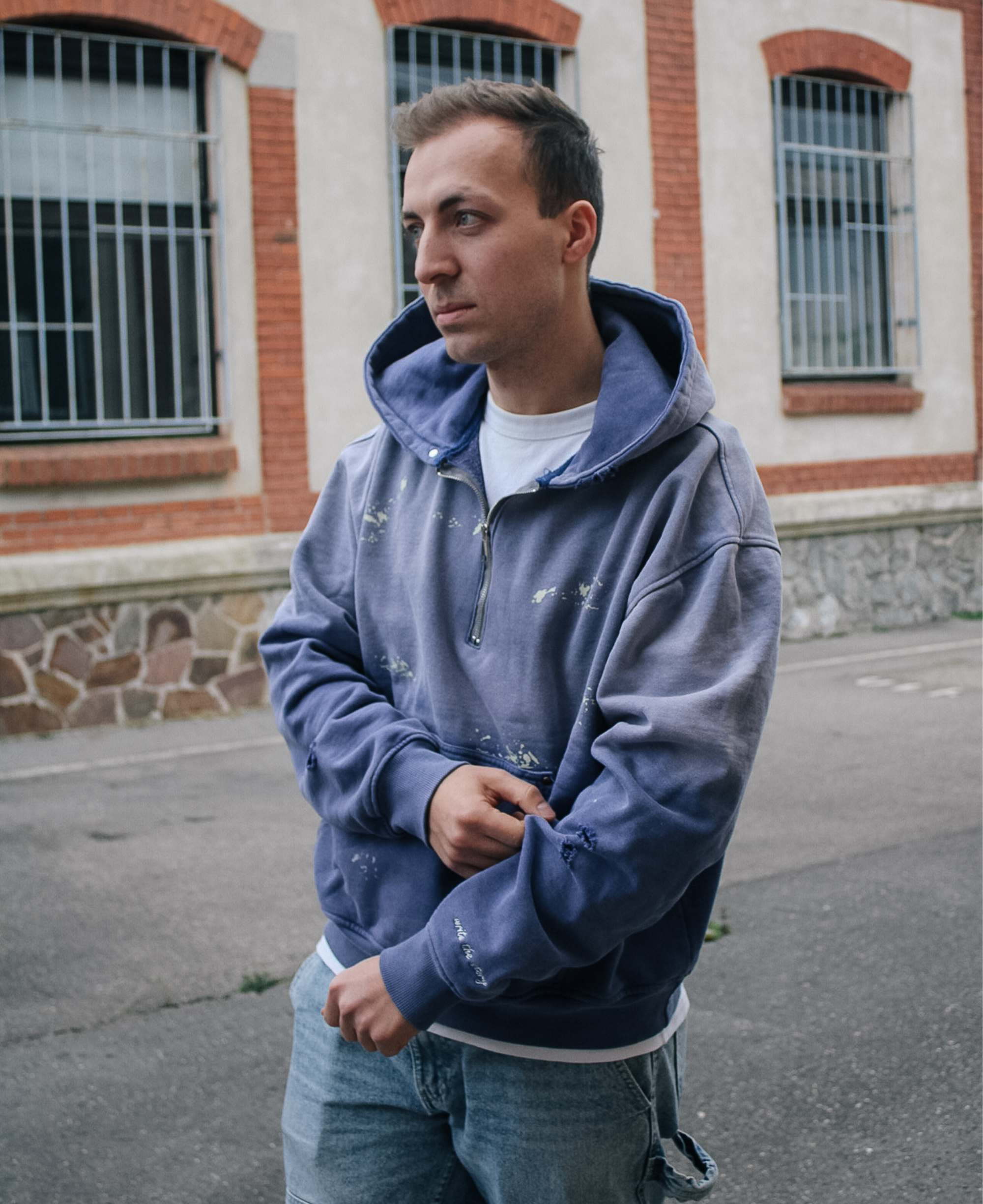 ENDLESS VISION HALF-ZIP HOODIE - ASH BLUE